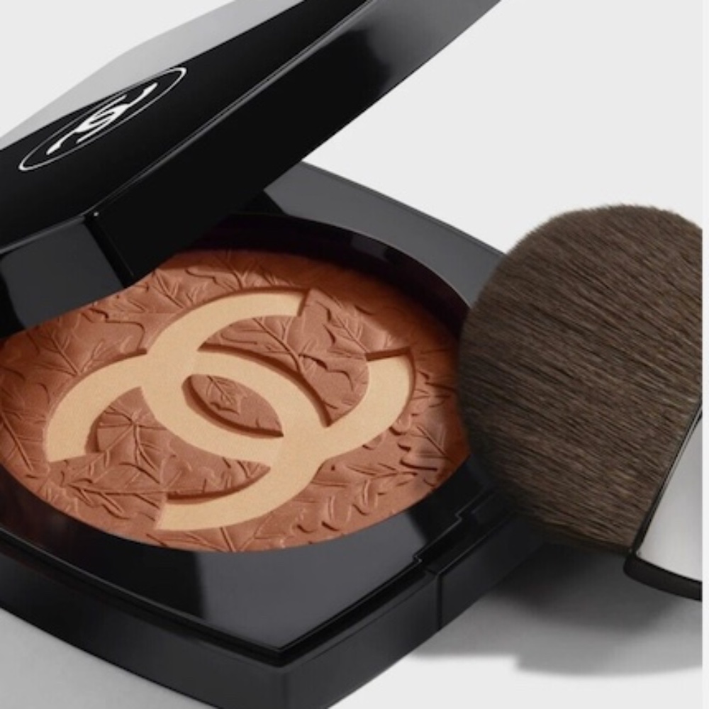 - NEW! CHANEL DOUCEUR D'EQUINOXE BLUSH HARMONY Beige et Corail (797)